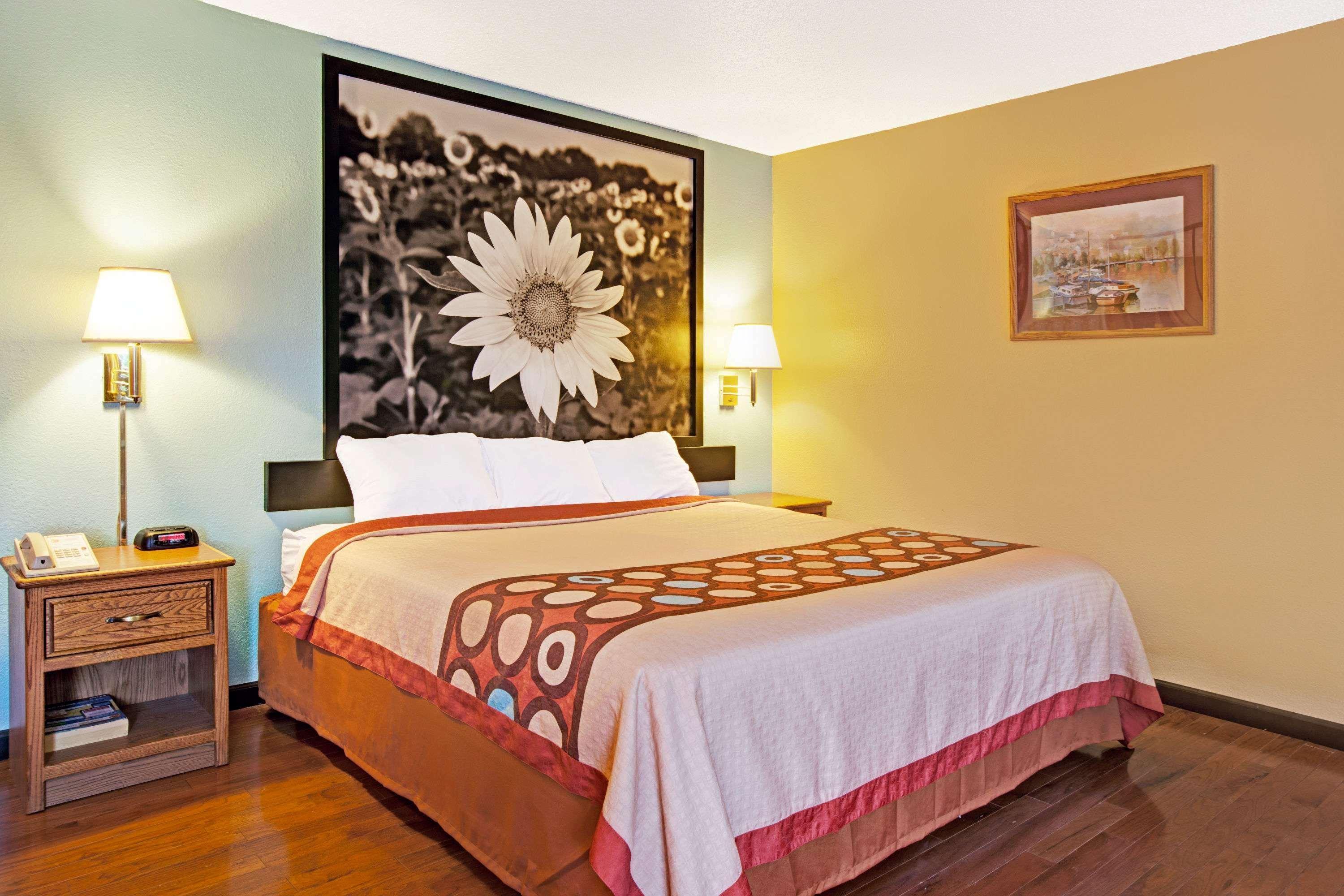 Super 8 By Wyndham Baltimore/Essex Area Exterior foto