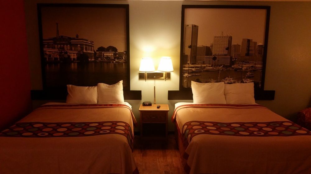 Super 8 By Wyndham Baltimore/Essex Area Exterior foto